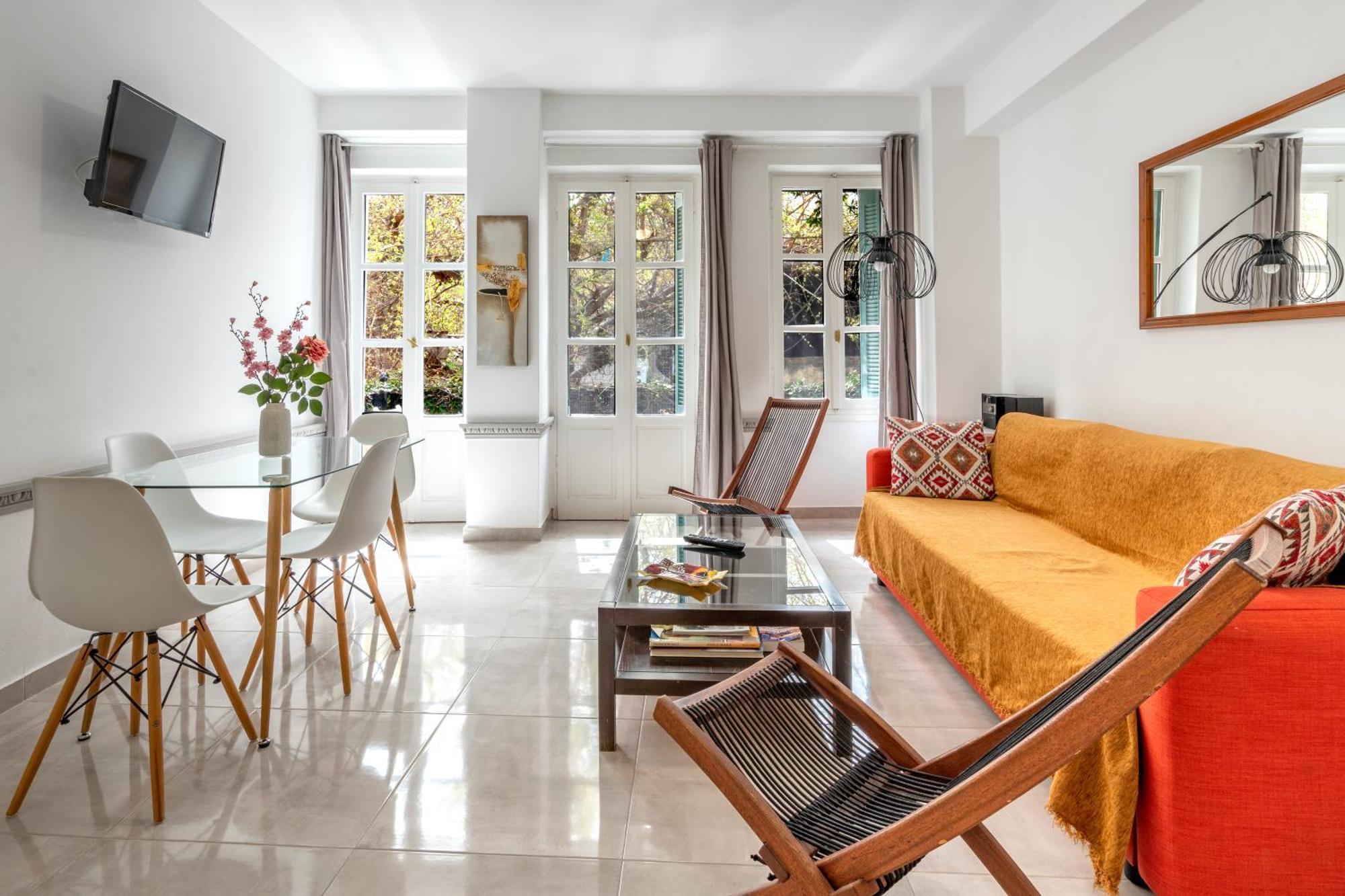 Psiri Gem From In Vivo Apartments- Spacious 1St Floor Apartment With Balcony In Athens' Historic Center Luaran gambar