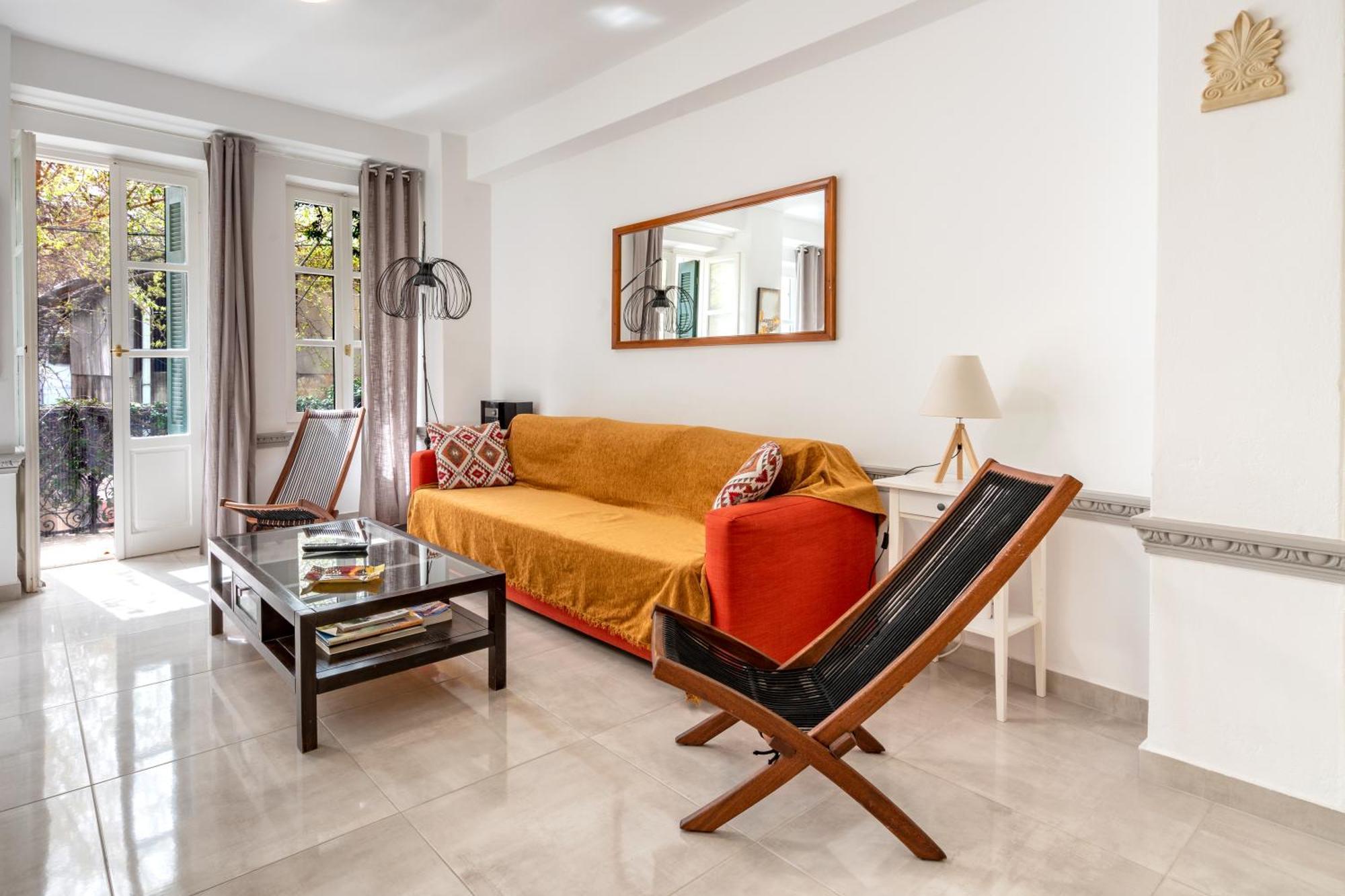 Psiri Gem From In Vivo Apartments- Spacious 1St Floor Apartment With Balcony In Athens' Historic Center Luaran gambar
