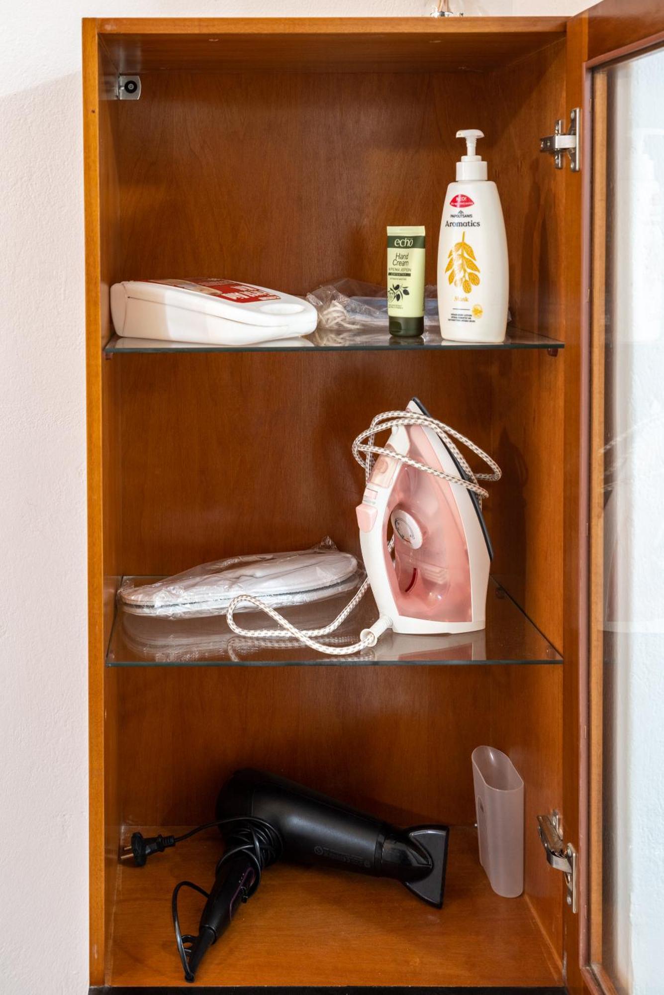 Psiri Gem From In Vivo Apartments- Spacious 1St Floor Apartment With Balcony In Athens' Historic Center Luaran gambar